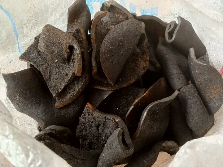 Black Dried Ponmo Ijebu | 50 Pieces | ₦ 18,000